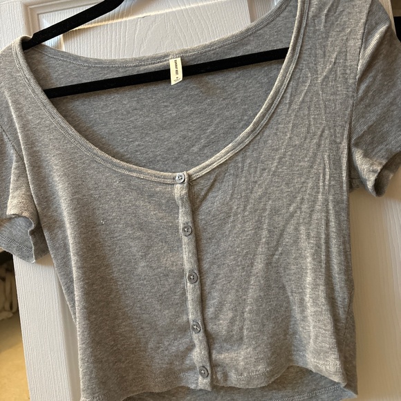 Aritzia Sunday best Holly top - Picture 1 of 5